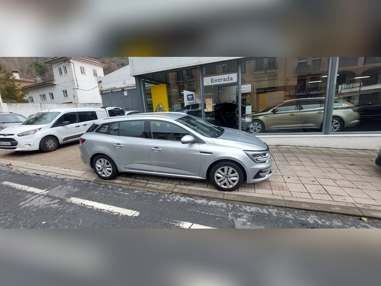 Renault Megane 1.5 DCI 115CV foto 2